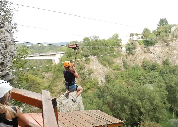 Bed & Breakfast Lovely